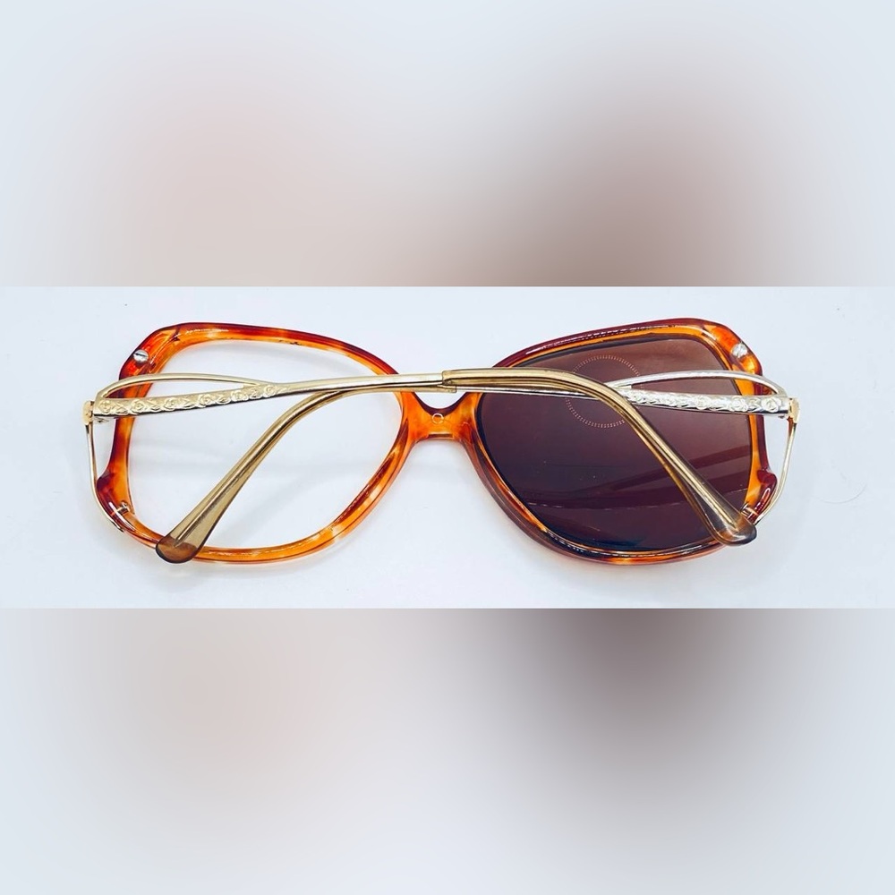 Vintage Tura 303 Gold Oval Sunglasses Frames Only - Picture 4 of 8